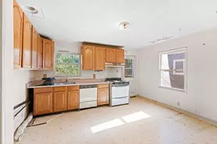 6180 Oakdale Ave, Oakland, CA 94605 - Photo 12