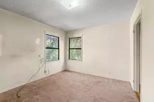 6180 Oakdale Ave, Oakland, CA 94605 - Photo 18