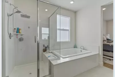 2051 Petunia Dr, Hollister, CA 95023 - Photo 12