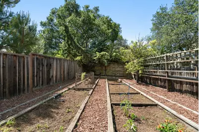 302 Carbonera Dr, Santa Cruz, CA 95060 - Photo 60