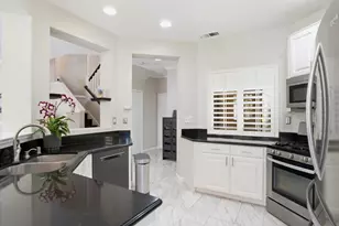 119 Positano Cir, Redwood Shores, CA 94065 - Photo 6