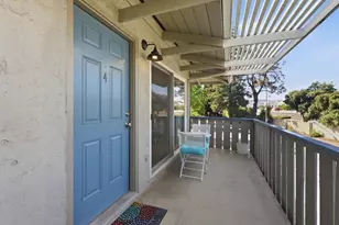 607 Valley Forge Way 4, Campbell, CA 95008 - Photo 2