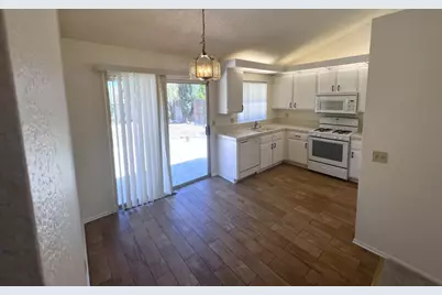 1561 Georgetown Ave, Palmdale, CA 93550 - Photo 6