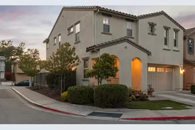 100 Crestview Cir, Daly City, CA 94015 - Photo 2