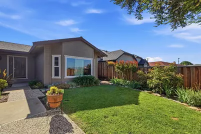 1691 Monticello Dr, Hollister, CA 95023 - Photo 2