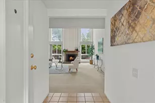 546 Compass Cir, Redwood City, CA 94065 - Photo 2