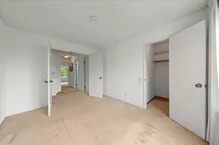 546 Compass Cir, Redwood City, CA 94065 - Photo 8