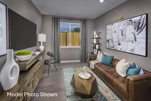 1941 Peony St, Hollister, CA 95023 - Photo 8