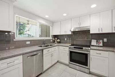 1387 Cherrywood Sq, San Jose, CA 95117 - Photo 6