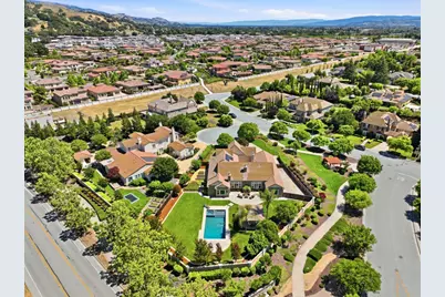 2005 Alicante Pl, Morgan Hill, CA 95037 - Photo 70