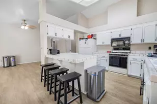 46090 Pine Meadow Dr, King City, CA 93930 - Photo 12