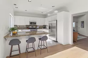 26214 Acclaim Ct, Salinas, CA 93908 - Photo 12