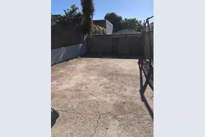 5325 San Pablo Ave, Oakland, CA 94608 - Photo 4
