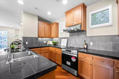 20582 Murano Cir, Cupertino, CA 95014 - Photo 10
