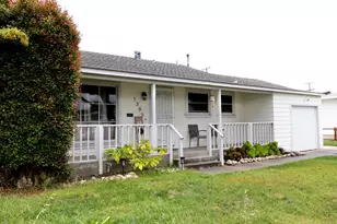 1205 Monroe St, Salinas, CA 93906 - Photo 2