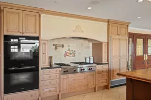 1111 Eden Bower Ln, Redwood City, CA 94061 - Photo 16