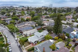 748 Acacia Dr, Burlingame, CA 94010 - Photo 24