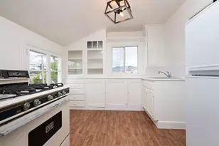 748 Acacia Dr, Burlingame, CA 94010 - Photo 28