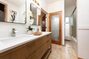 748 Acacia Dr, Burlingame, CA 94010 - Photo 14