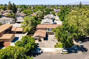 1395 Ontario Ln, Campbell, CA 95008 - Photo 1