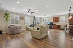1112 Walshford Ct, Newman, CA 95360 - Photo 2