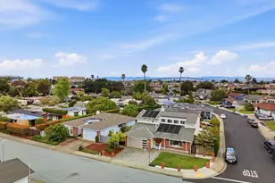673 Harvester Dr, Foster City, CA 94404 - Photo 44