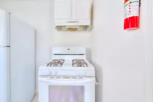 6029 MacArthur Blvd, Oakland, CA 94605 - Photo 12