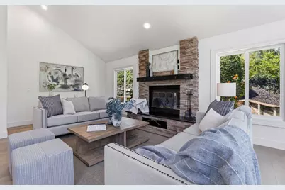 1035 Appian Way, Morgan Hill, CA 95037 - Photo 12