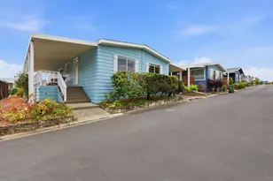 2435 Felt St 39, Santa Cruz, CA 95062 - Photo 2