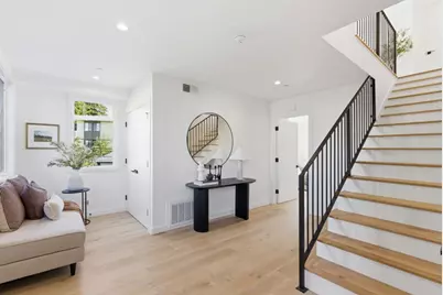 1433 Floribunda Ave 8, Burlingame, CA 94010 - Photo 2