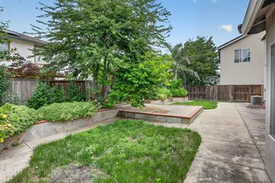 5433 Gladstone Dr, Stockton, CA 95219 - Photo 36