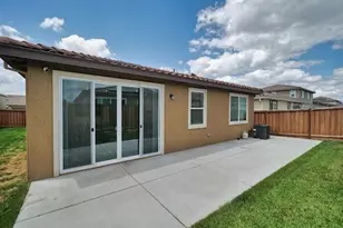 571 Pleasant Dr, Lathrop, CA 95330 - Photo 18