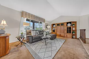 1144 Elmsford Dr, Cupertino, CA 95014 - Photo 6