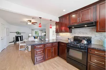 1642 Glenville Dr, San Jose, CA 95124 - Photo 10