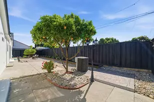 1642 Glenville Dr, San Jose, CA 95124 - Photo 26