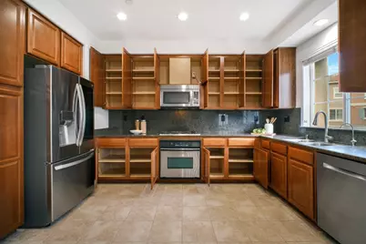 807 Batista Dr, San Jose, CA 95136 - Photo 14