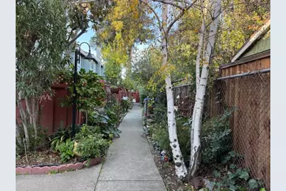 1010 Polk Ln, San Jose, CA 95117 - Photo 26