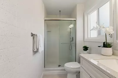1010 Polk Ln, San Jose, CA 95117 - Photo 16
