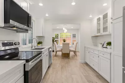 1010 Polk Ln, San Jose, CA 95117 - Photo 2