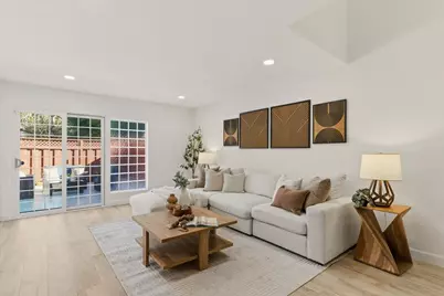 1010 Polk Ln, San Jose, CA 95117 - Photo 2