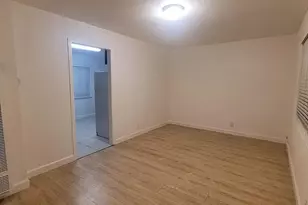 1120 Locust St, San Jose, CA 95110 - Photo 8