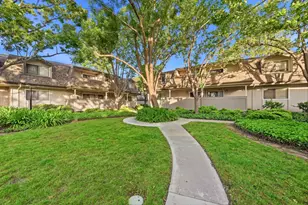 3057 Shadow Springs Pl, San Jose, CA 95121 - Photo 32