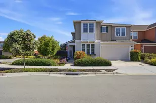 271 10th St, Marina, CA 93933 - Photo 4