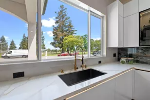 5559 Marquette Dr, San Jose, CA 95118 - Photo 16