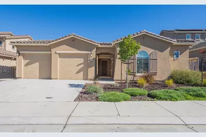 1357 Sunridge Dr, Hollister, CA 95023 - Photo 1