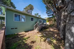 1136 Del Monte Blvd, Pacific Grove, CA 93950 - Photo 24