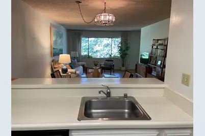 2140 Santa Cruz Ave 203, Menlo Park, CA 94025 - Photo 12