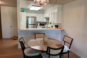 2140 Santa Cruz Ave 203, Menlo Park, CA 94025 - Photo 8