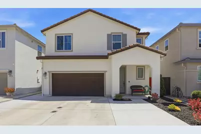 551 Gabriele Ct, Hollister, CA 95023 - Photo 2