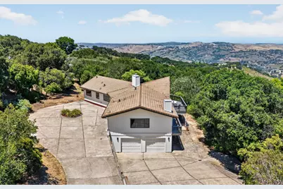 25955 Colt Ln, Carmel Valley, CA 93924 - Photo 2